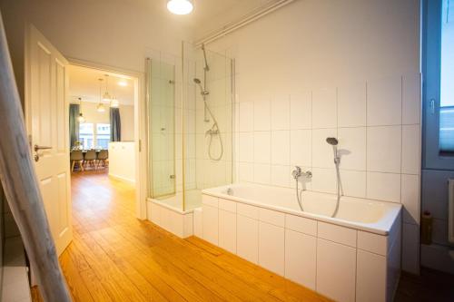 120qm/ City Loft/ Tischkicker, Hamburk (fotografie 7)