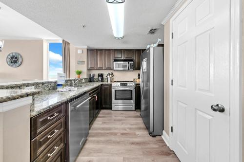 Majestic Beach Towers 1-301