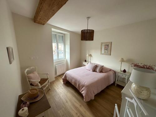 La maison du village in Романеш-Торон