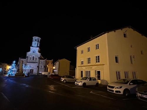 Зовнішній вигляд готелю, La maison du village in Романеш-Торон