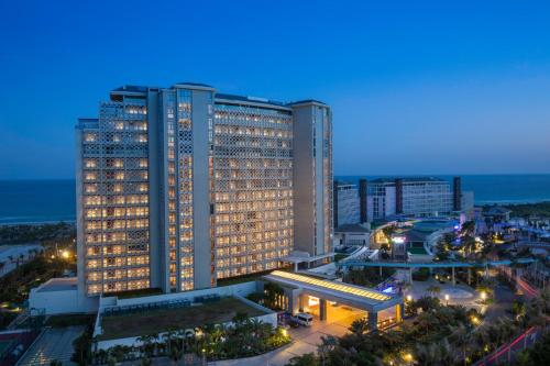 Aloha Oceanfront Suite Resort (Summer Package before Nov 2020)