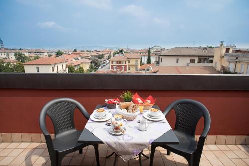 Family Apartment Verona Class, Verona