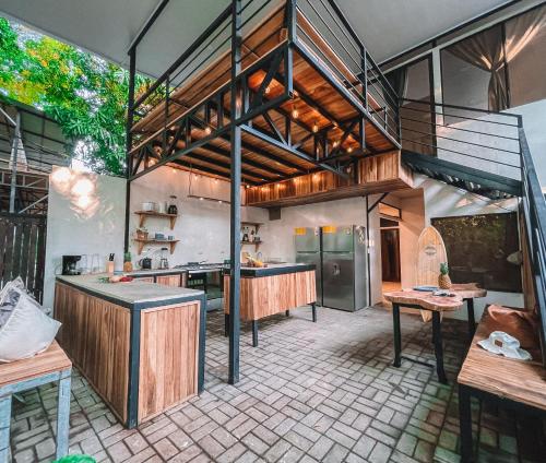 El Gato Rojas Surf Hostel in Санта Тереза