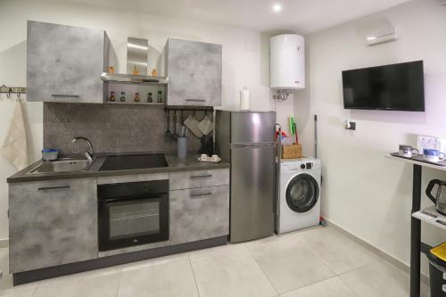 Kitchen, Vicolo 4 Apartment in Catania