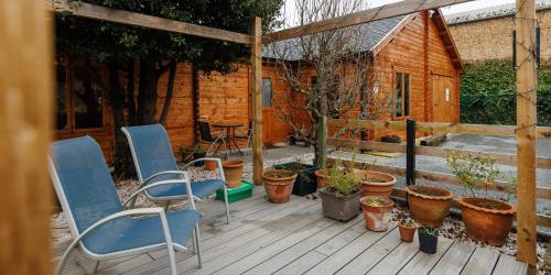Létesítmények, Spacious Cabin EVCharger and free Parking near Cambridge in Longstanton