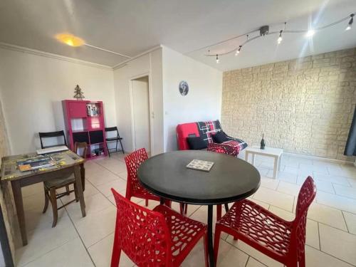 Appartement pratique 4 personnes 5 ou 7 possibles - Location saisonnière - Reims