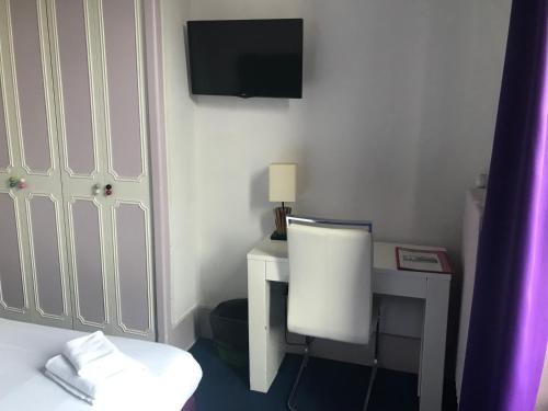 Hotel Couleurs Sud - image 2