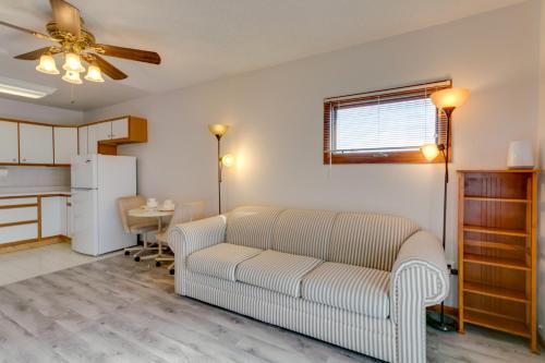Cozy Aurora Horse Farm Apt about 12 Mi to Denver! in Aurora, USA