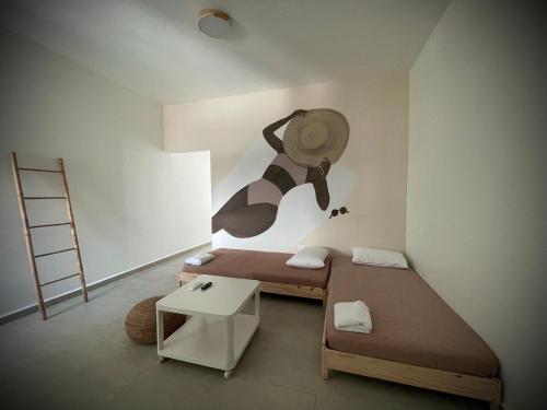 1 Corcega Beachfront Suites