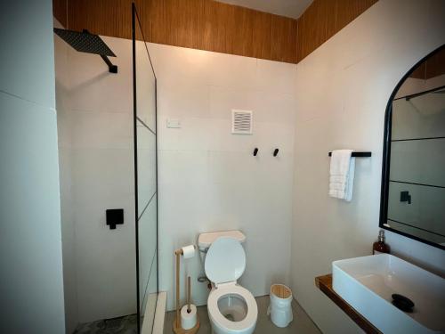 1 Corcega Beachfront Suites