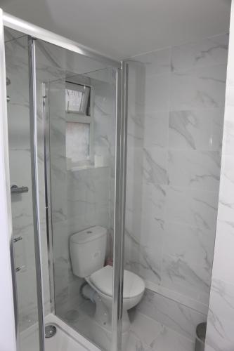 Single Room with Shared Bathroom