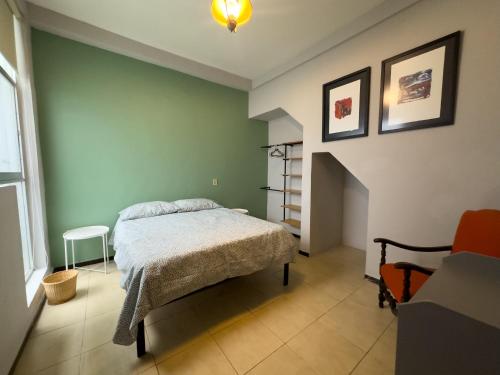 Cuarto 2 - Roma Norte Cama Queen Size