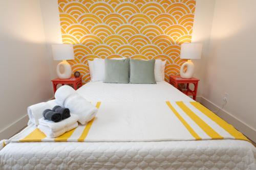 Be A Nomad Lovely 2br 1blk from the Ocean Be A Nomad Lovely 2br 1blk from the Ocean