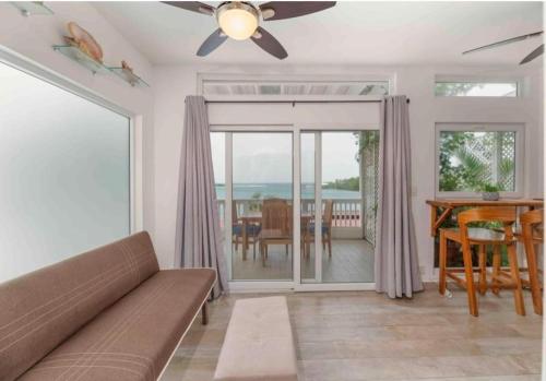 Sir Sea Villas of Roatan Sailfish 1 Bed 1 Bath