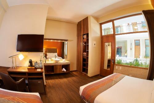 Superior Double Room room in ARIQUEPAY HOTEL