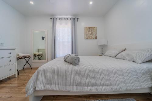 White Heaven House in Compton, USA