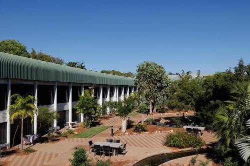 Mercure Kakadu Crocodile