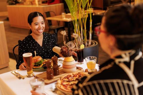 Mercure Kakadu Crocodile