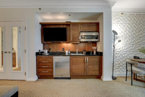 Jewel Suite w/balcony MGM SIGNATURE * 23rd FLOOR* STRIP VIEW, Las Vegas (Foto 9)