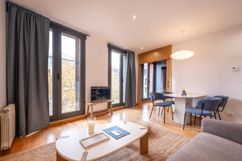 Two-Bedroom Apartment room in Sweett - Jardinets
