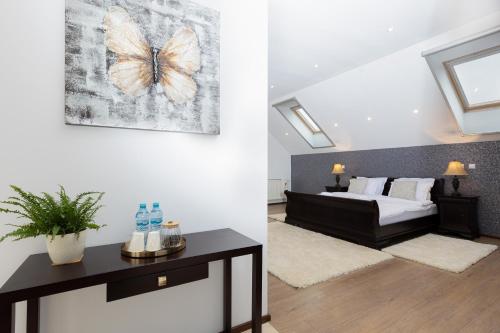 Double Room with Terrace image 10