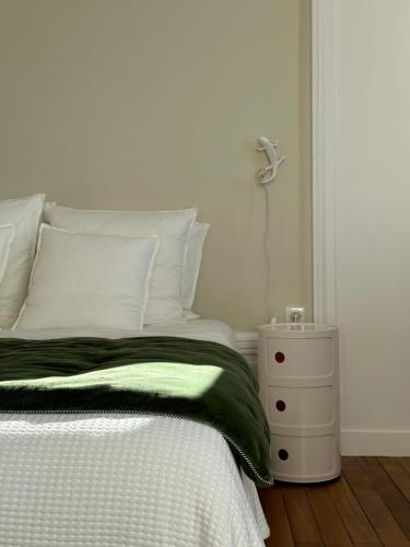 1 queen bed