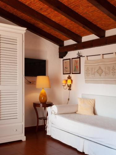 Nora Club Hotel - image 10