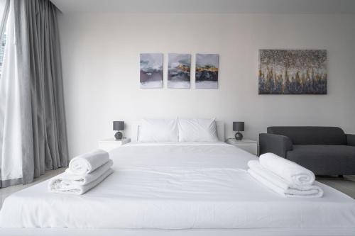 ALH Vacay - Court Tower - Studio Love Where You Live - image 5