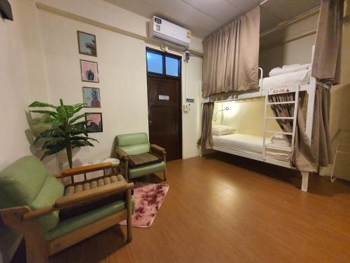 Allred Hostel Chiangmai Room Type - 6-Bed Female Dormitory Room