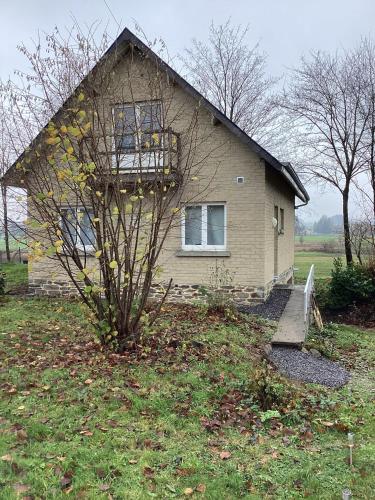 A szálláshely kívülről, la maison de bievre in Bievre