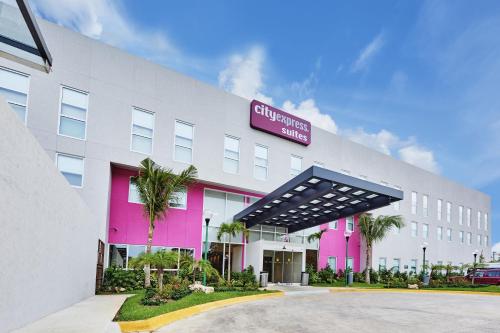 City Express Suites by Marriott Silao Aeropuerto in Silao, Mexico