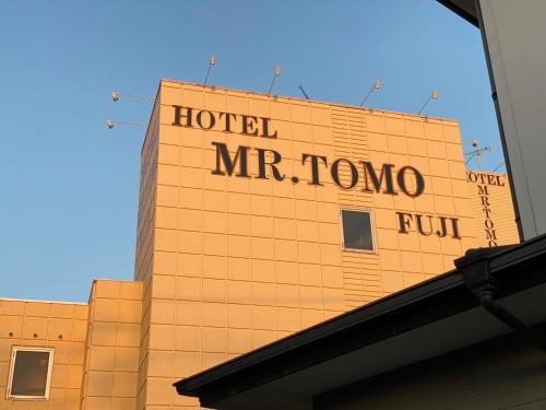 MR TOMO FUJI