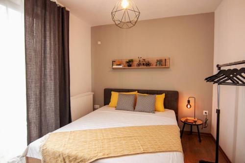 Apartment with private parking 2 4