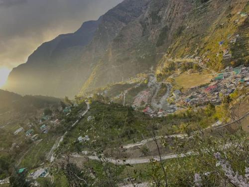 Himalayan Abode Tree House