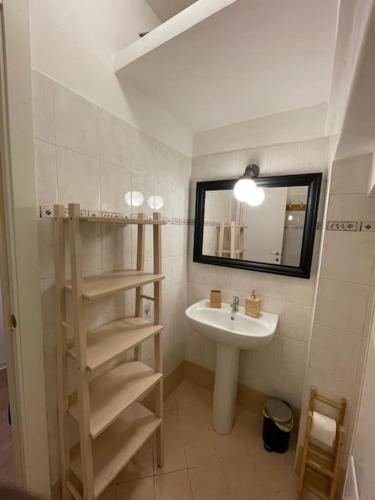 Casa Camilla, grazioso bilocale, Genua (Foto 5)