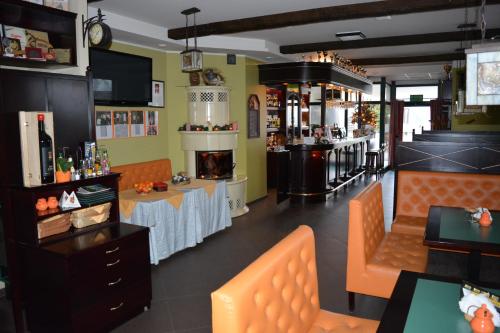Tenis Club - image 9
