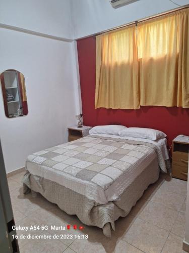 2 bedrooms, 6 beds