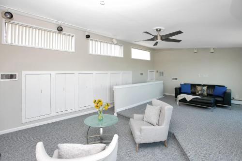 Villa Kensington in Lido Beach, USA
