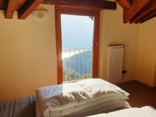 EnjoyIseoLake - Soffio Di Rugiada - spacious terrace with Lake view in Fonteno