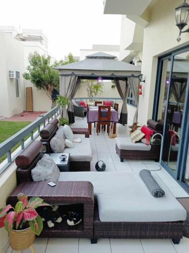 Jumeirah Beach Villa near หาดว่าว