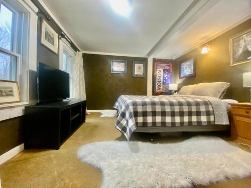Lake Raponda Ski Cabin in Wilmington, USA