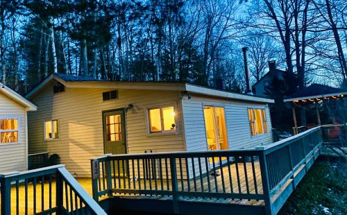 Lake Raponda Ski Cabin in Wilmington, USA