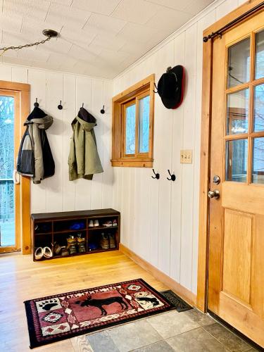 Lake Raponda Ski Cabin in Wilmington, USA