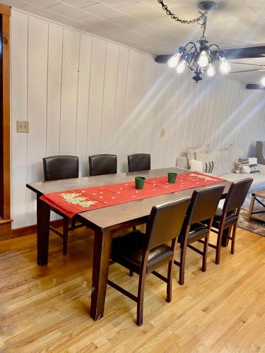 Lake Raponda Ski Cabin in Wilmington, USA