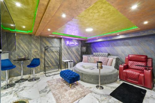 Hidden Gem Lt Properties Jaccuzi Bath Massage Chair Superkingsize Bed Parking Available - Luton