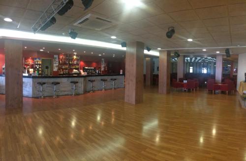 Pub/Lounge, Hotel Natura Park in El Vendrell