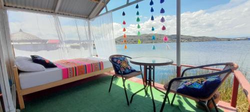 Uros Amaru Marka Lodge