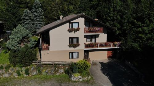 Pension Hintergarten - Accommodation - Oberzeiring