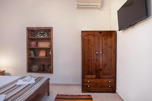Feneri Traditional House Apt 1- 20' from Elafonisi beach - Tap to explore photos