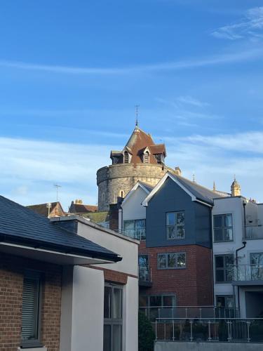 CHARMING WINDSOR COTTAGE, INCREDIBLE Location, Castle Doorstep, Windsor (foto 11)